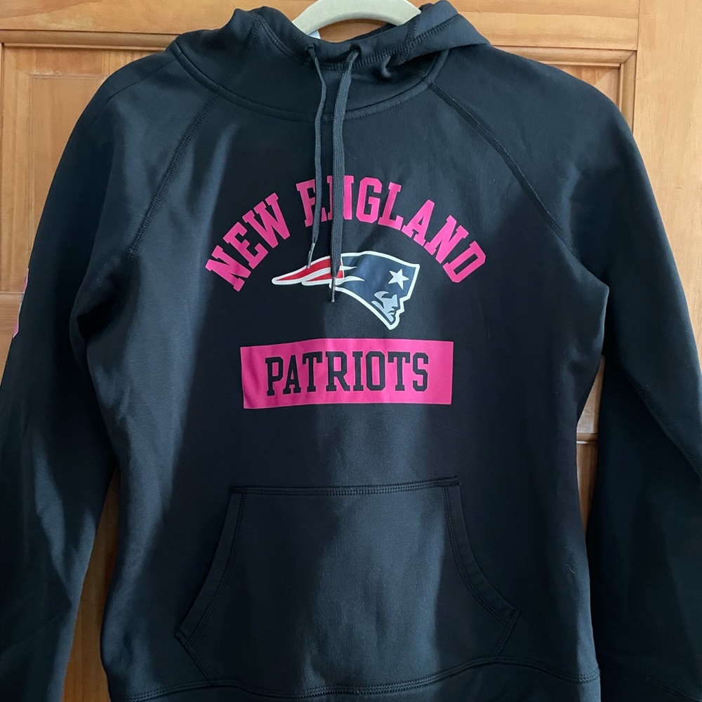 Ladies New England Patriots Nike Sweatshirt